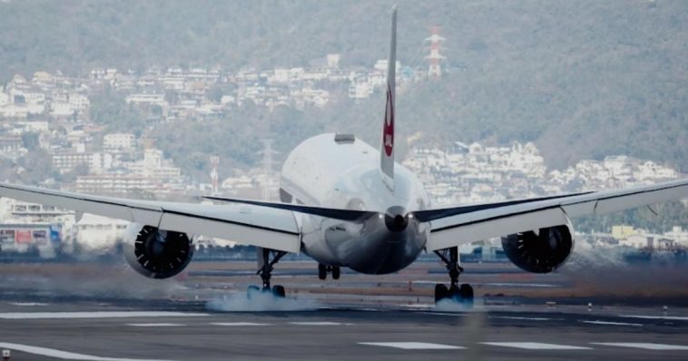 Top 10 Flight Hacks to Save Money in 2025